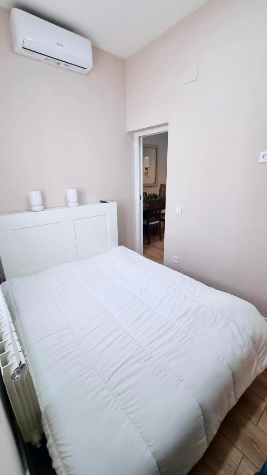 Acogedor Apartamento En Atocha By Bebalmy Madrid Dış mekan fotoğraf